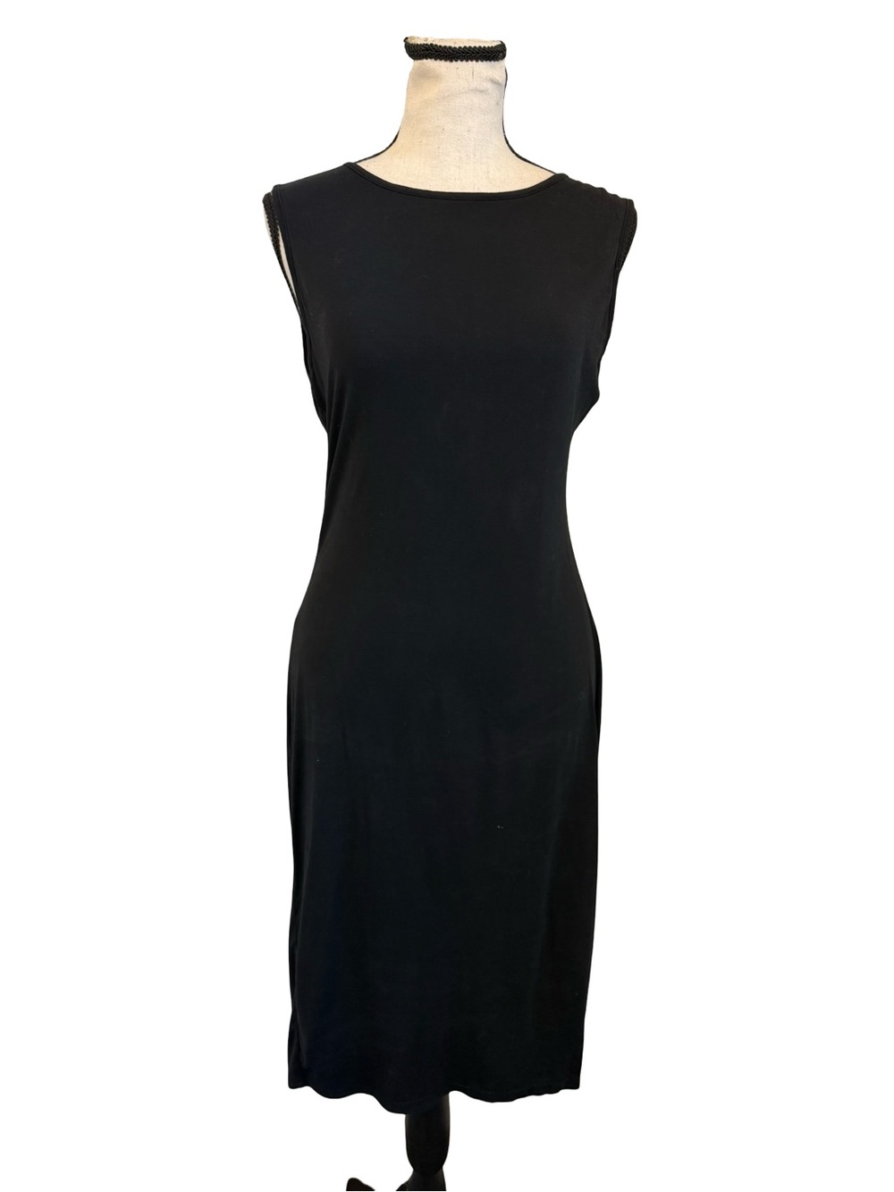 Hika Black Bodycon Midi Dress Medium Side Detail Sleeveless